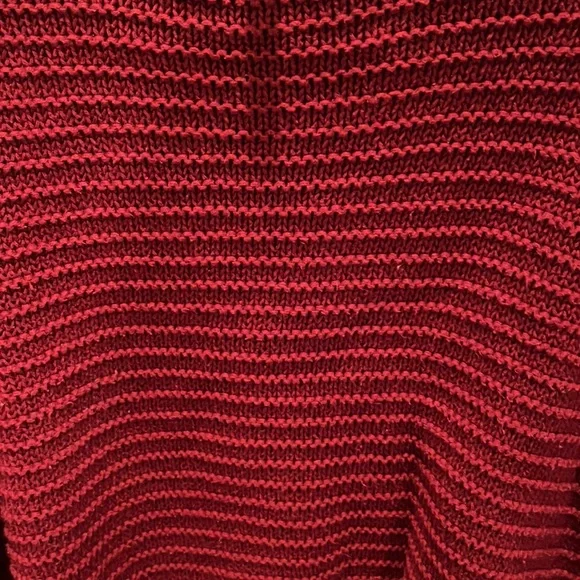 Maroon H&M sweater. Size S. - Picture 4 of 4